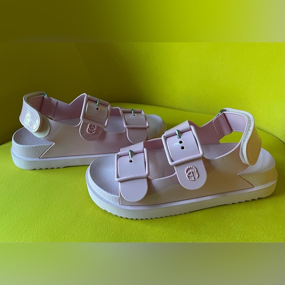 GUCCI GG ISLA LOGO EMBOSSED RUBBER SANDALS/ size 34(IT) - Picture 5 of 7